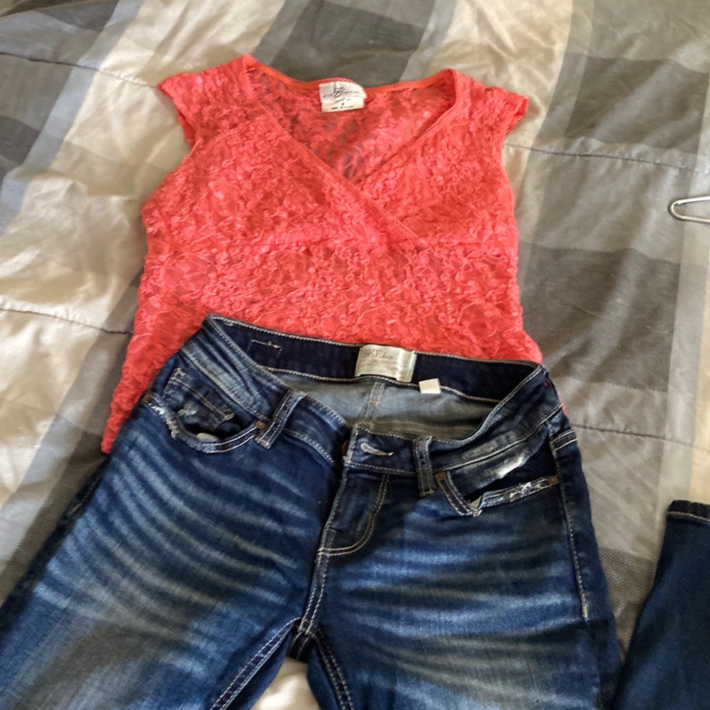 Top and jeans!